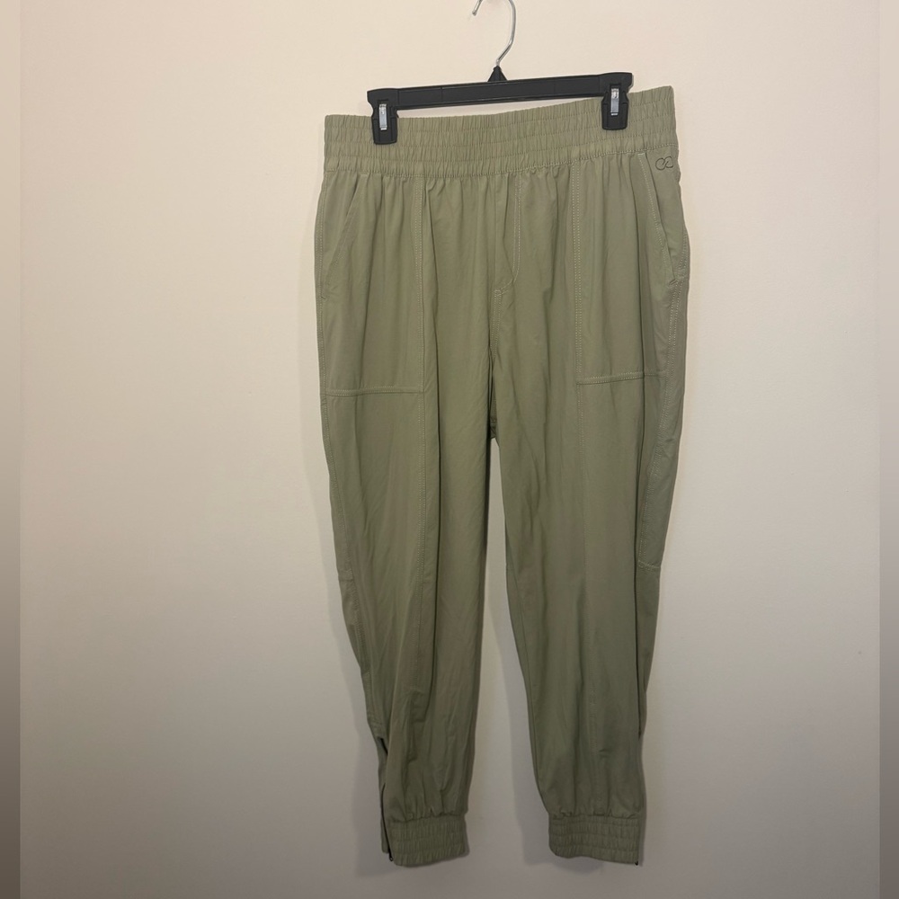 CALIA Trulight Cargo Joggers Green Medium NWOT